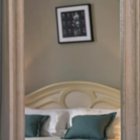 Charming & Authentic 1br In Historic Center, Near The Duomo Florence