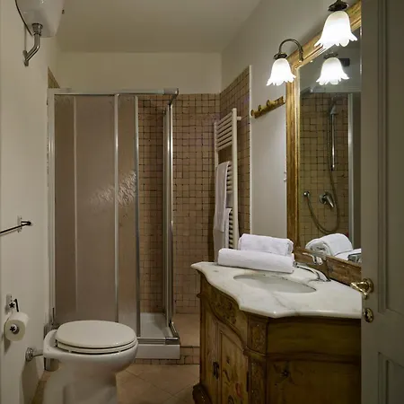 Apartment Charming & Authentic 1br In Historic Center, Near The Duomo