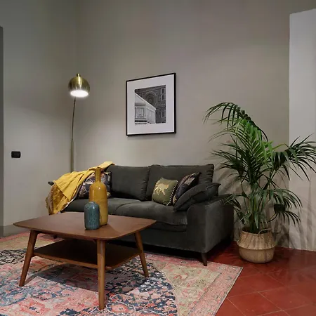 Charming & Authentic 1br In Historic Center, Near The Duomo *
