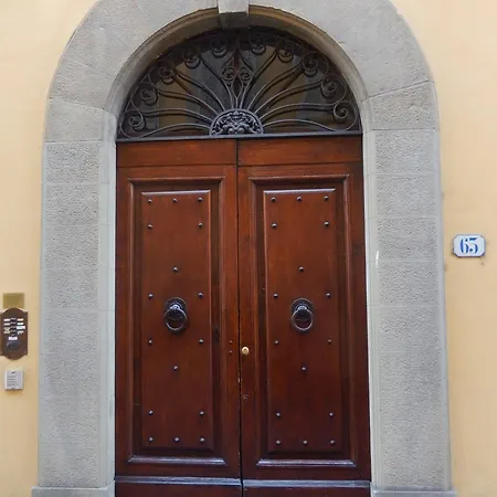 Charming & Authentic 1br In Historic Center, Near The Duomo