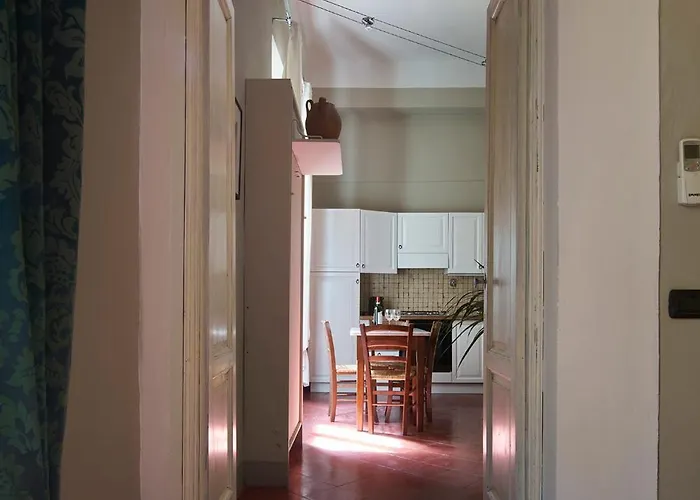 Charming & Authentic 1br In Historic Center, Near The Duomo Apartmán *