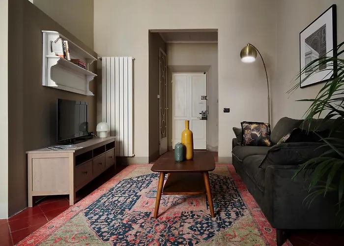 Charming & Authentic 1br In Historic Center, Near The Duomo * Florencie