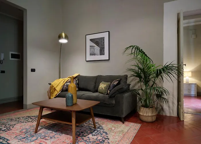 Charming & Authentic 1br In Historic Center, Near The Duomo *